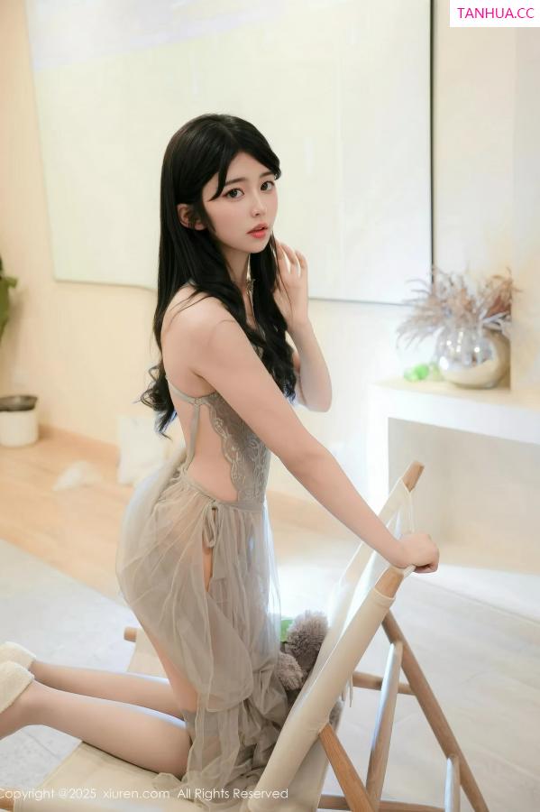 吴佩慈 吴佩慈 [XiuRen]高清写真图 2025.05.28 No.10334 美少女@ 性感长裙第31张图片